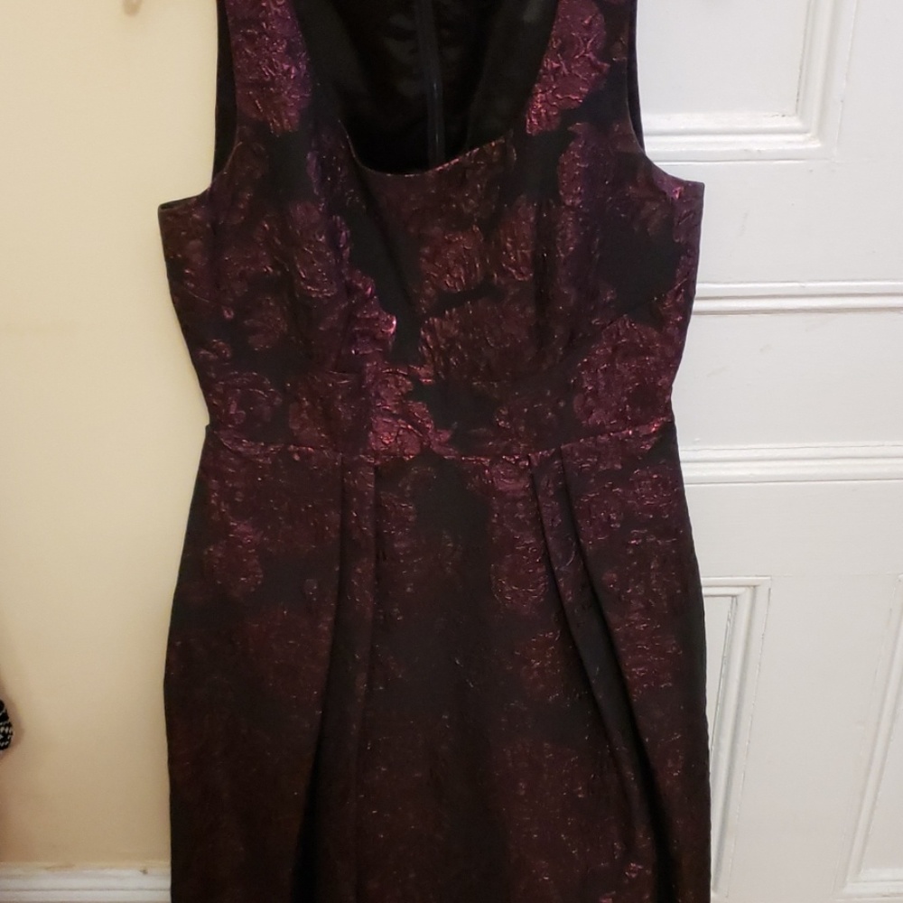 Ivanka Trump Sleeveless Cocktail Dress